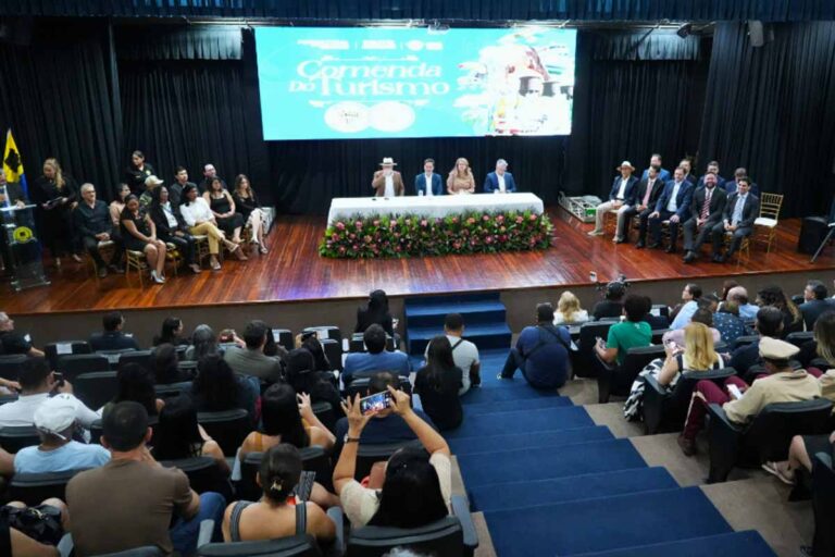 Porto Velho homenageia personalidades e lança ações para fortalecer o turismo