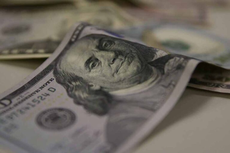 EUA elevam tarifas sobre produtos brasileiros para até 37,5%