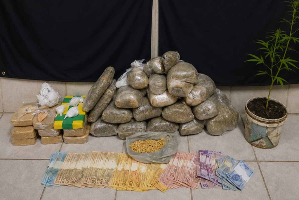 FICCO apreende 27 quilos de drogas e prende suspeito em Porto Velho