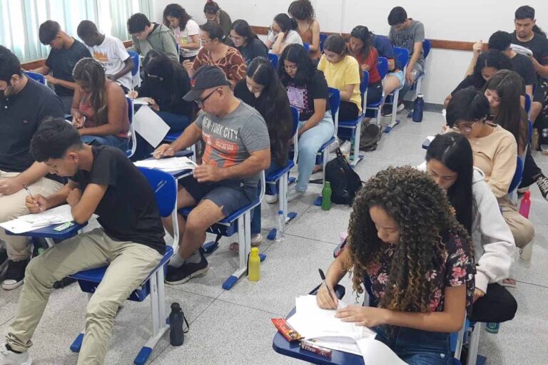 Pré-Enem Municipal 2026 começa com aulas gratuitas em quatro polos de Porto Velho