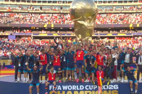 Espanha vence Argentina na prorrogação e conquista segundo título da Copa do Mundo
