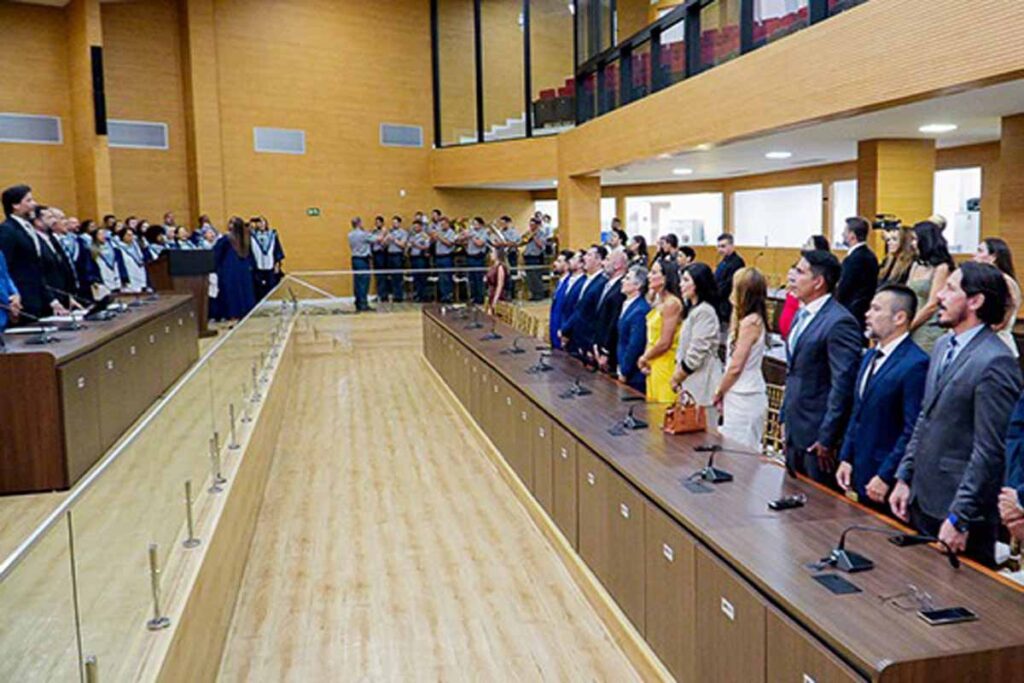 MPRO ressalta parceria com a Polícia Civil durante homenagem a delegados na Assembleia Legislativa