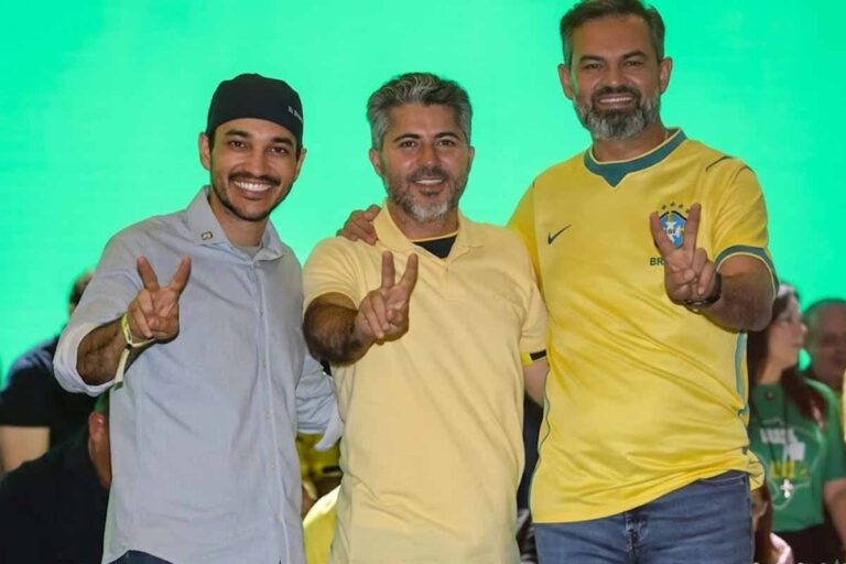 Marcos Rogério, Scheid e Fernando Máximo acompanham lançamento de Flávio Bolsonaro à Presidência