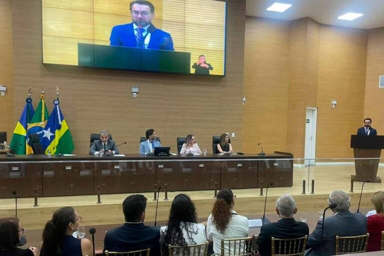 MPRO destaca legado de magistrados aposentados durante homenagem da Assembleia Legislativa em Rondônia