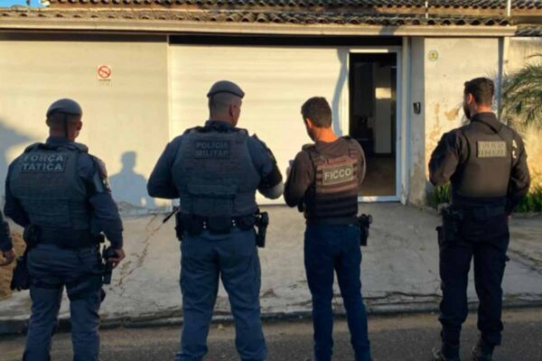 PF bloqueia até R$ 1 bilhão em operação contra tráfico internacional de cocaína