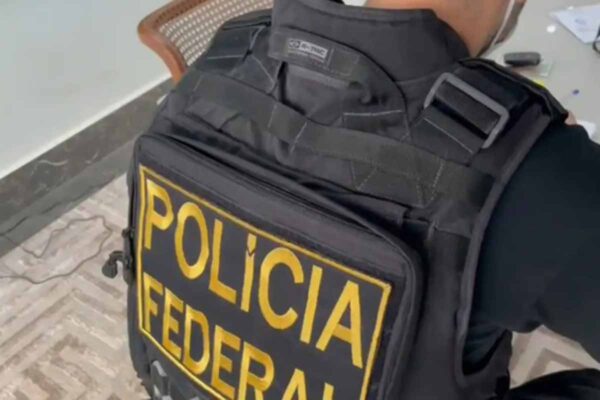 PF deflagra 6ª fase da Operação Unha e Carne contra esquema de lavagem de dinheiro em postos no Rio