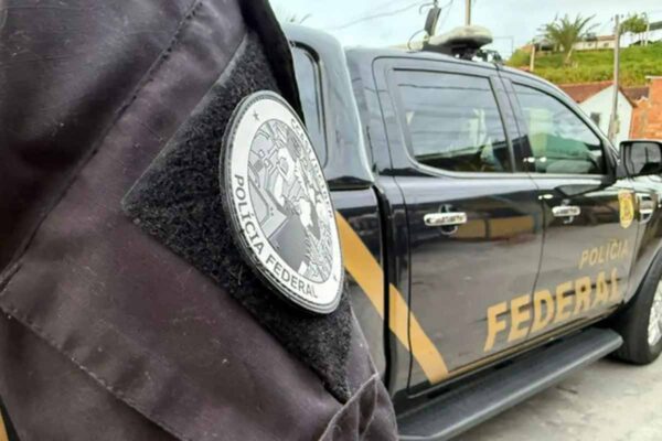 PF investiga uso de cartão consignado em esquema que teria ampliado dívidas de consumidores