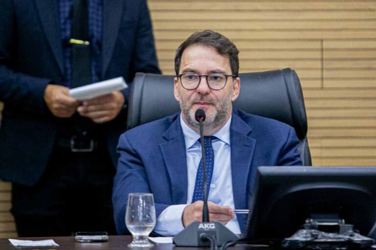 Alex Redano destaca entrega de veículos e equipamentos para reforçar assistência social em Rondônia