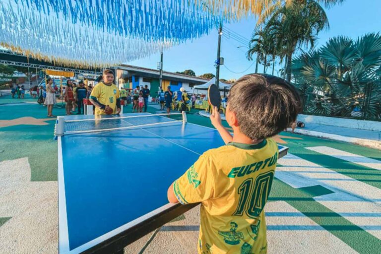 Rua do Hexa recebe exposição de carros antigos e atividades gratuitas para famílias em Porto Velho