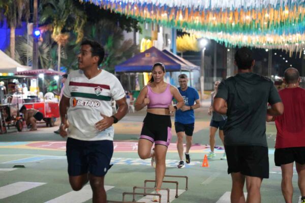 Mega Treino de Corrida reúne participantes e incentiva prática esportiva na Rua do Hexa em Porto Velho