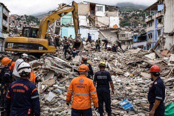 Terremotos na Venezuela deixam 2.645 mortos e mais de 12 mil feridos, aponta governo