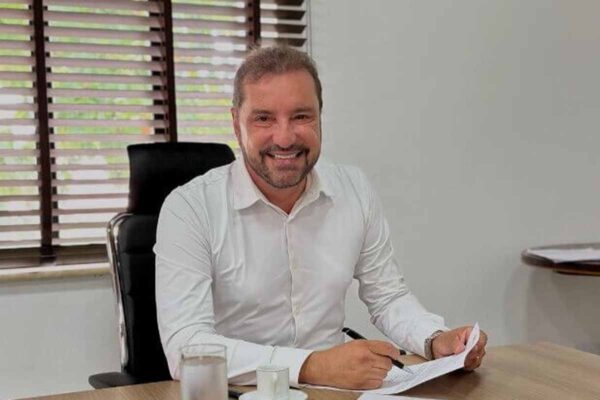 Hildon Chaves critica “ambulancioterapia” e propõe ampliar telemedicina em Rondônia