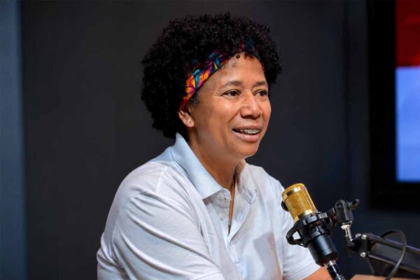Sílvia Cristina diz que eleitor vai diferenciar presença constante de aparições eleitorais