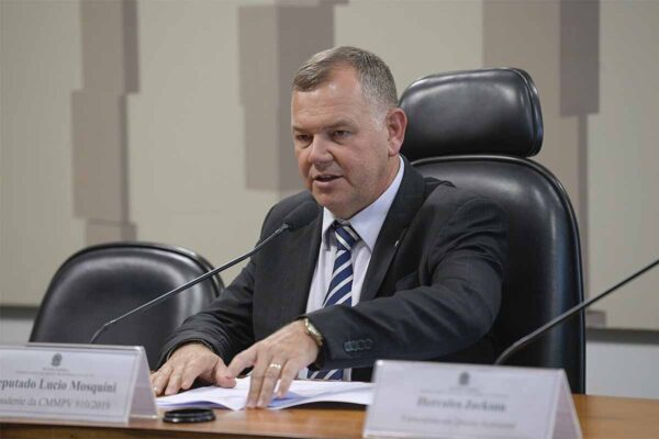 Lúcio Mosquini defende renegociação de dívidas rurais após regulamentação de linha prevista na MP 1.376