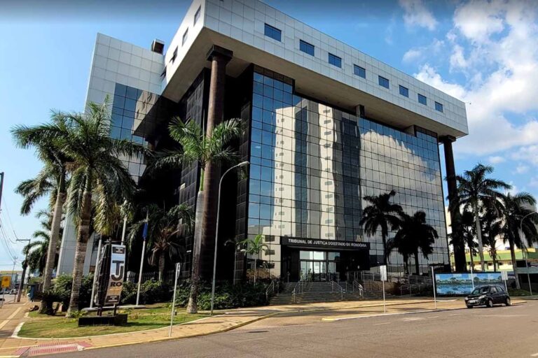TJRO mantém indenização por falha no pós-operatório de cirurgia de catarata pelo SUS em Vilhena