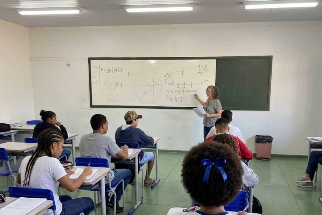 Tribunal de Justiça de Rondônia reconhece direito de professor estadual a horas extras por intervalo de recreio
