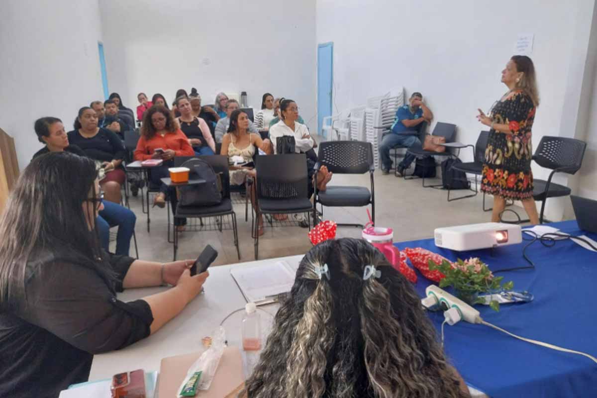 Casa Aurora capacita equipe para atendimento especializado a adolescentes em Porto Velho