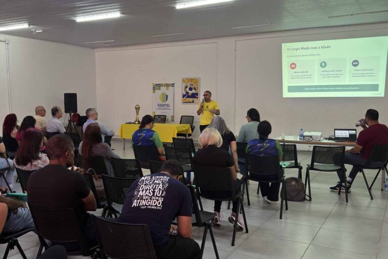 Encontro Pedagógico capacita professores de programas esportivos da Semtel em Porto Velho