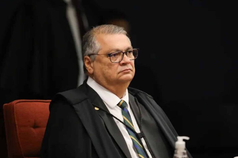 Dino libera PF para acessar dados de investigação sobre produtora ligada ao filme Dark Horse