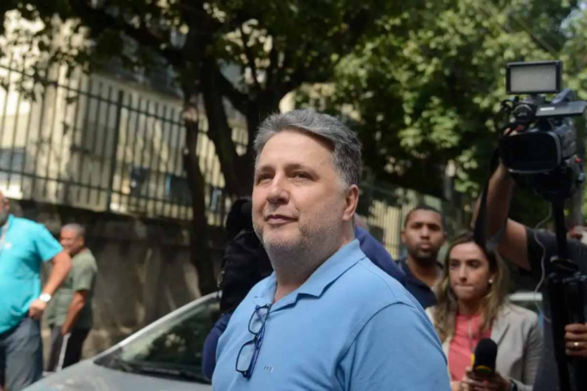 TRE-RJ restringe campanha de Anthony Garotinho e impede uso do fundo eleitoral