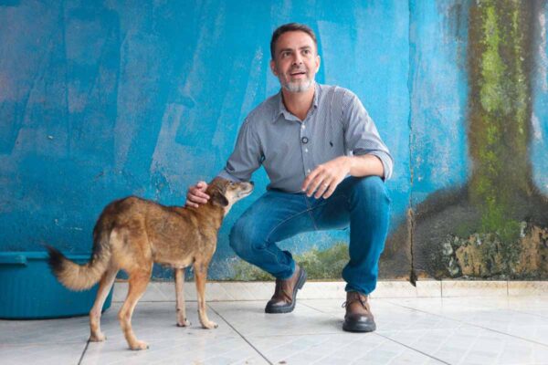 Feira de adoção reúne animais recuperados pela Clínica de Bem-Estar Animal em Porto Velho