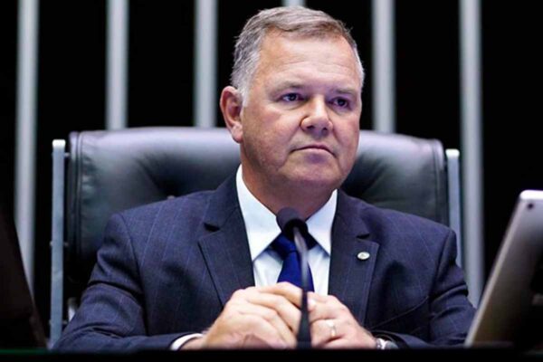 Lúcio Mosquini apresenta projeto para retirar embargos após prescrição de processos ambientais