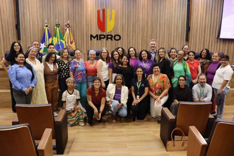 MPRO reforça prevenção à violência contra a mulher em encontro com Instituto Maria da Penha