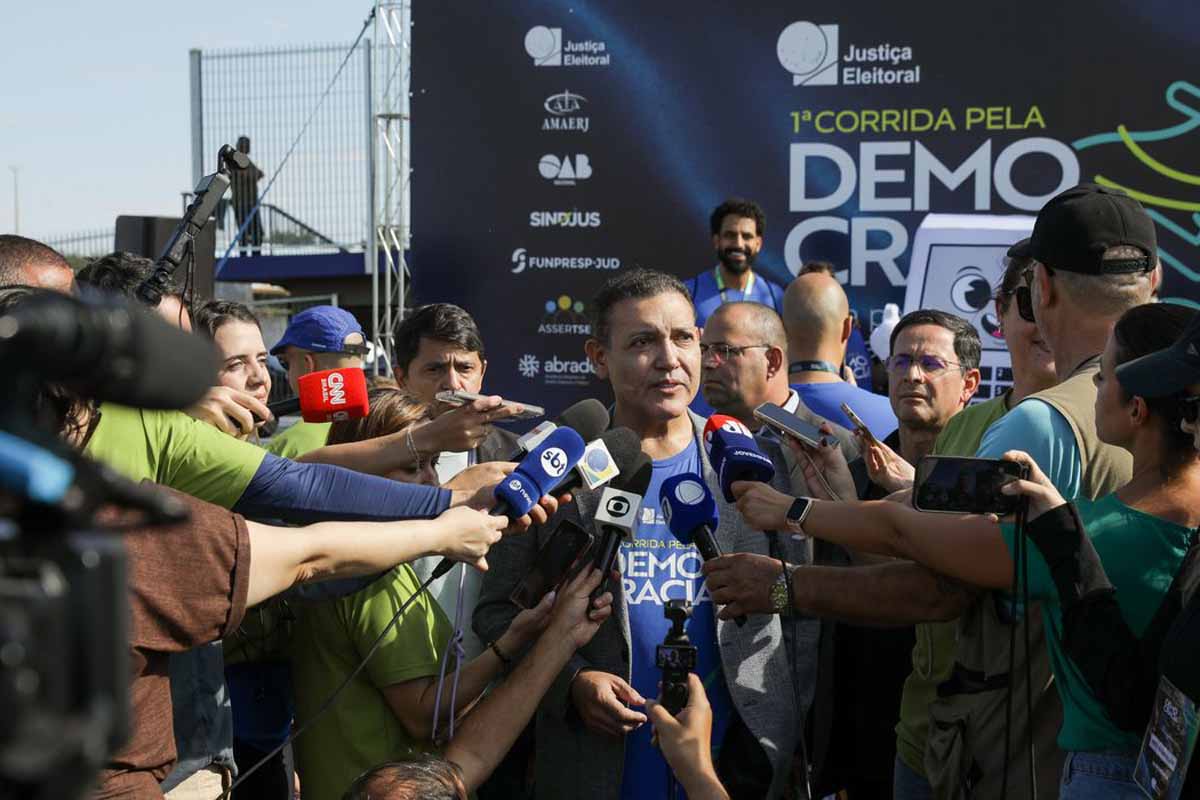 Justiça Eleitoral amplia transparência das urnas e Nunes Marques reforça segurança do sistema