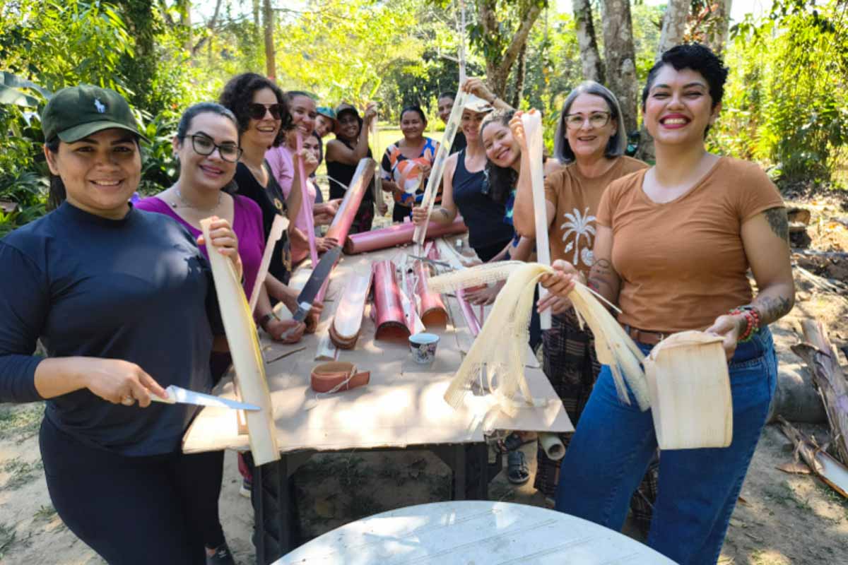 Oficina de fibra de bananeira amplia capacitação e geração de renda para mulheres em Porto Velho
