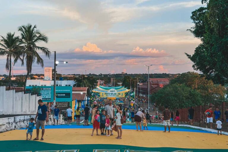 Dia dos Pais terá carros antigos, brincadeiras tradicionais e música na Rua do Lazer
