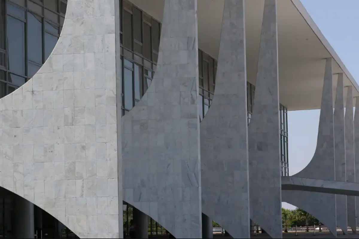 Governo abre processo para avaliar reação às tarifas impostas pelos EUA