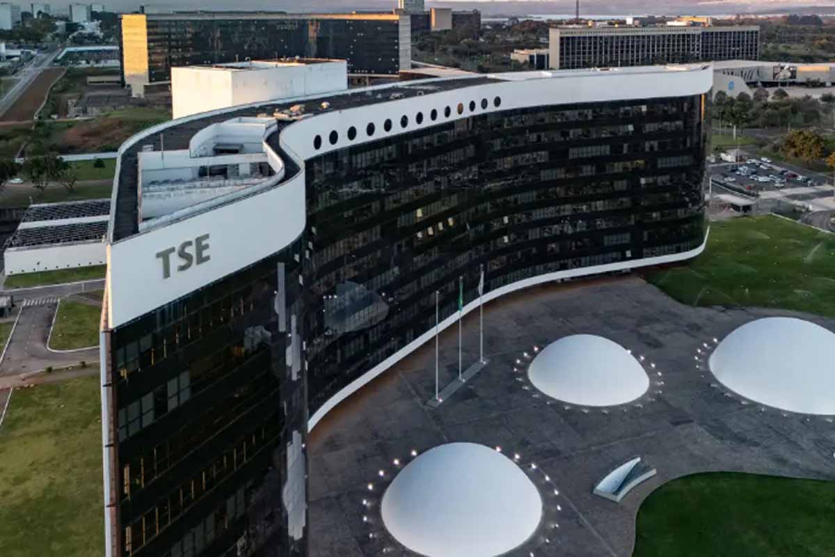 TSE suspende novas filiações partidárias após registros irregulares no sistema