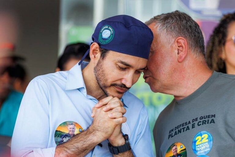 TRE-RO aceita registro de Fernando Máximo ao Senado e autoriza foto com touca cirúrgica