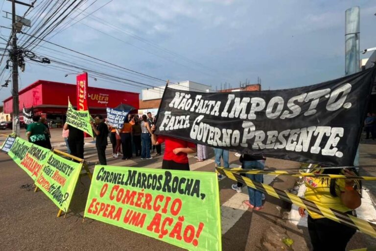 Comerciantes protestam na avenida Carlos Gomes e cobram reforço na segurança em Porto Velho