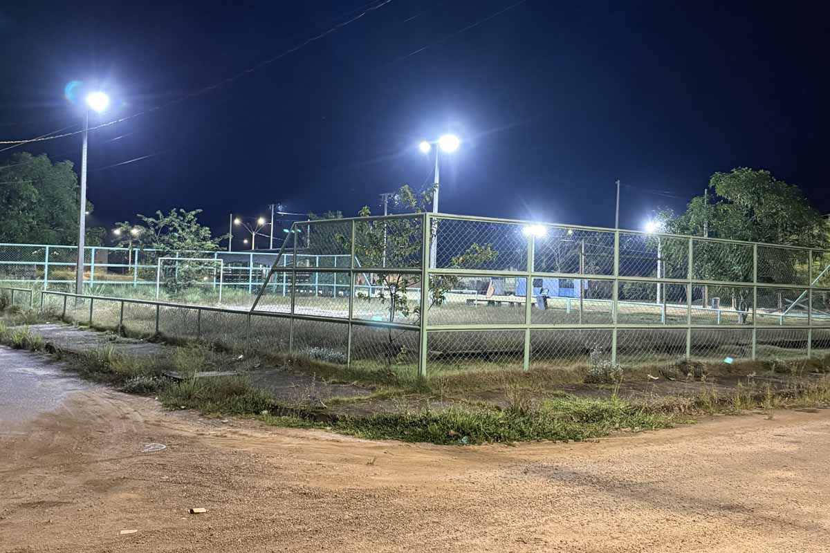 Campo do Parque dos Buritis ganha nova iluminação em Jaci-Paraná