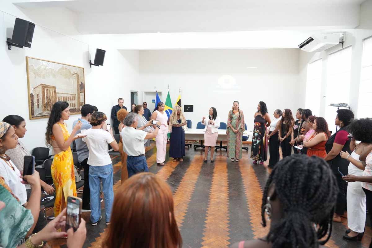 Dia Municipal da Pessoa Trancista entra no calendário oficial de Porto Velho