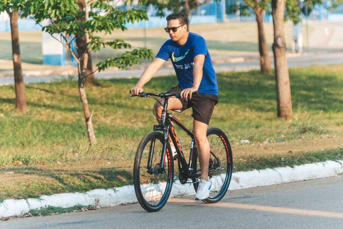 Ciclistas recebem orientações para aumentar segurança no trânsito de Porto Velho