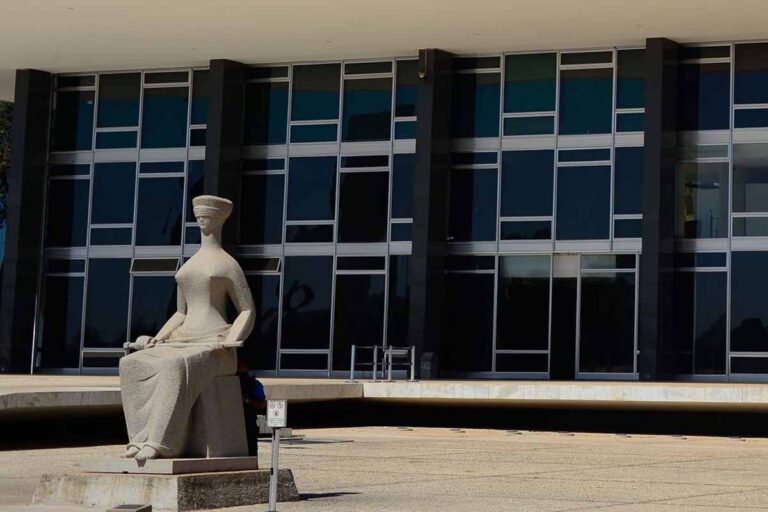 STF forma maioria para manter afastamento do diretor-geral da Polícia Federal