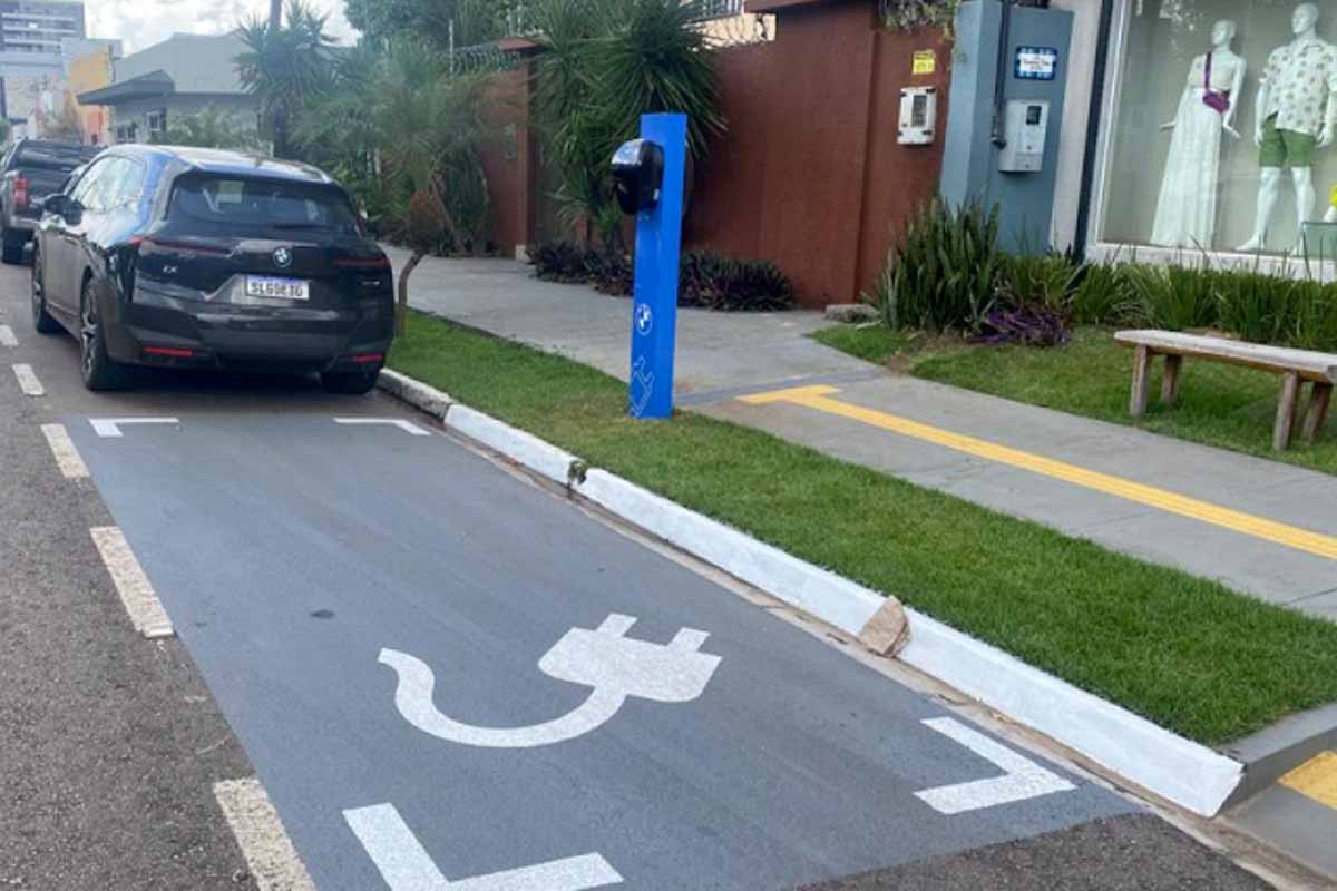 Prefeitura de Porto Velho recebe propostas até quinta-feira para instalação de 12 eletropostos