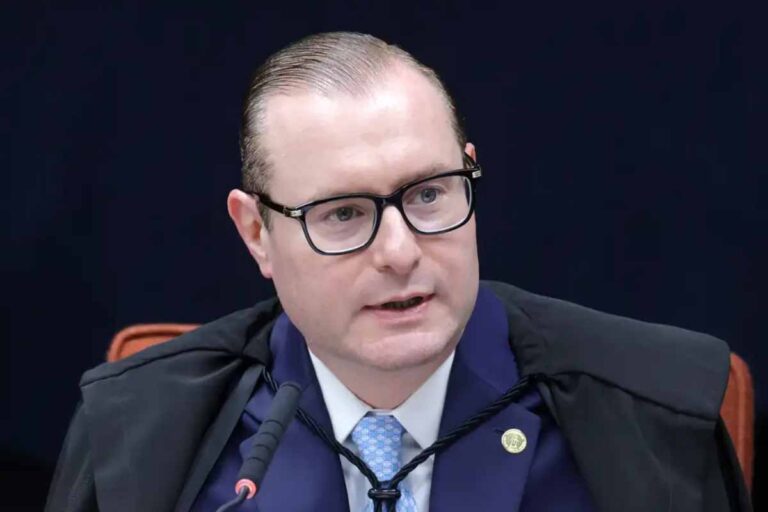 Zanin rejeita liminar para instalação de CPI do Banco Master no Senado