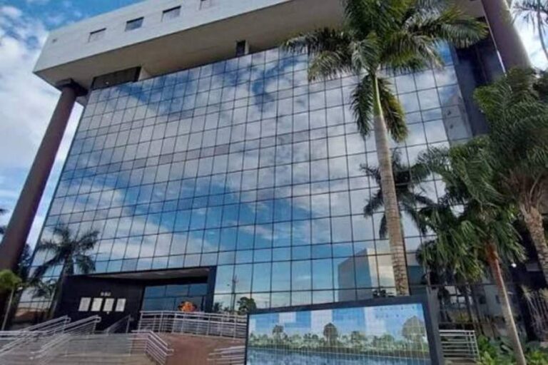 Justiça rejeita indenização, mas manda TCE e MP avaliarem contratação 65% mais cara em Ji-Paraná