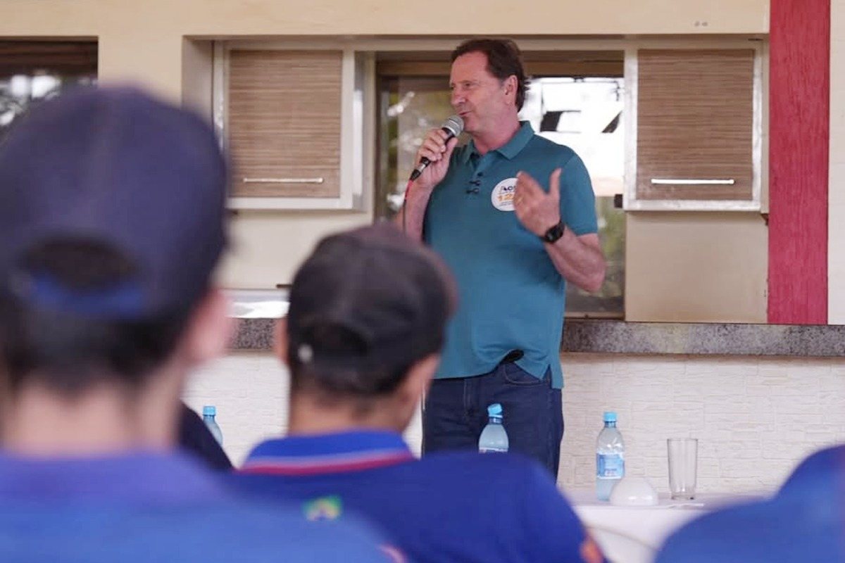 Em Vilhena, Acir cobra voto consciente e diz que Rondônia precisa “industrializar o que produz”