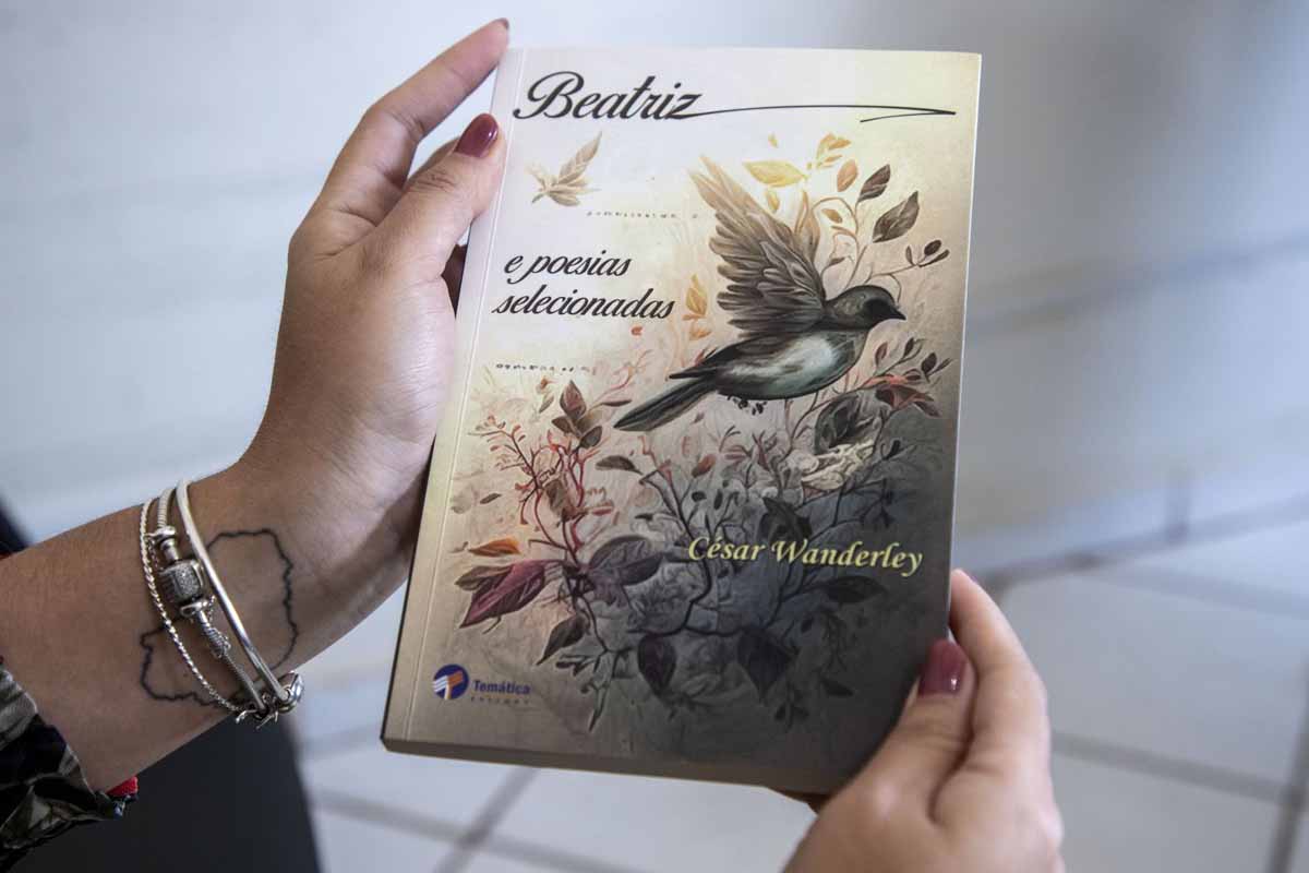 Dia Nacional da Poesia destaca escritores de Porto Velho e valorização da literatura regional