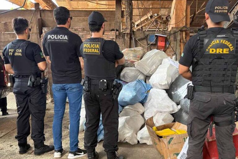 Polícia Federal destrói 1,3 tonelada de maconha, skunk e cocaína apreendida em Rondônia