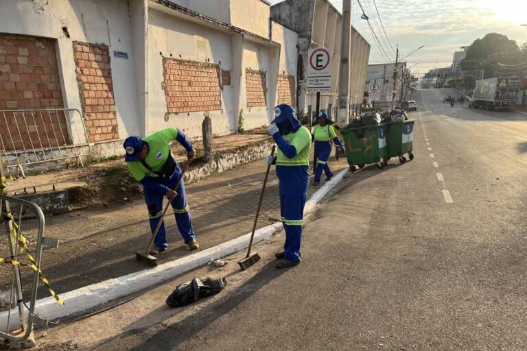 Operação de limpeza recolhe cerca de duas toneladas de resíduos durante aniversário de Porto Velho