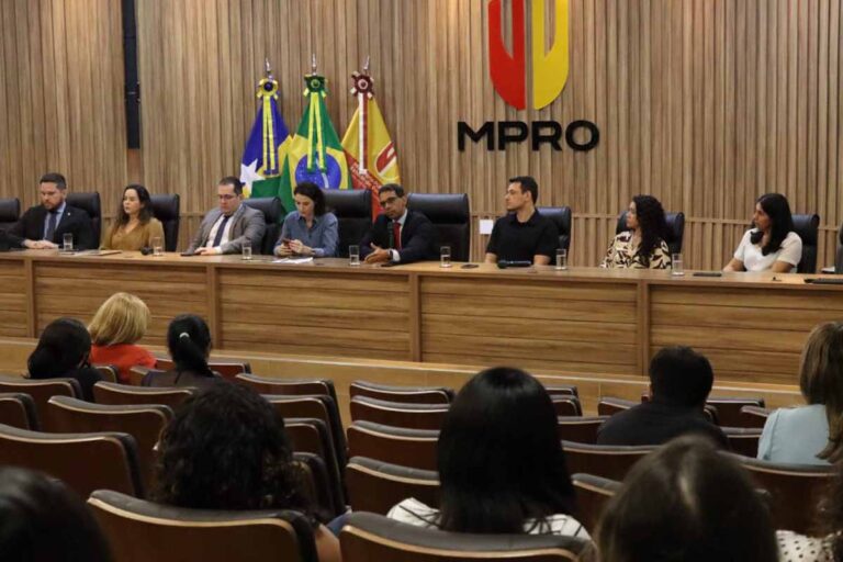 MPRO debate riscos da internet para crianças e adolescentes e propõe ações de proteção digital