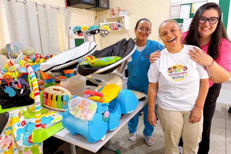 Doação de artigos infantis beneficia bebês da Casa Criar e crianças do Espaço Acolher em Porto Velho