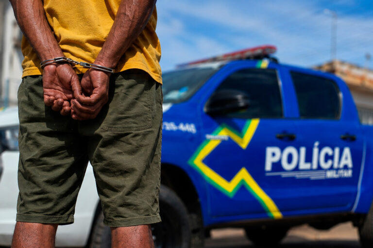 Polícia Militar prende dois homens com mandados judiciais em aberto em Porto Velho