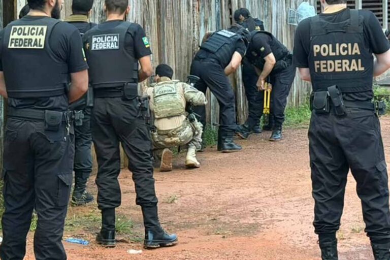 PF investiga contratos de R$ 91,7 mil e cumpre mandados em Guajará-Mirim