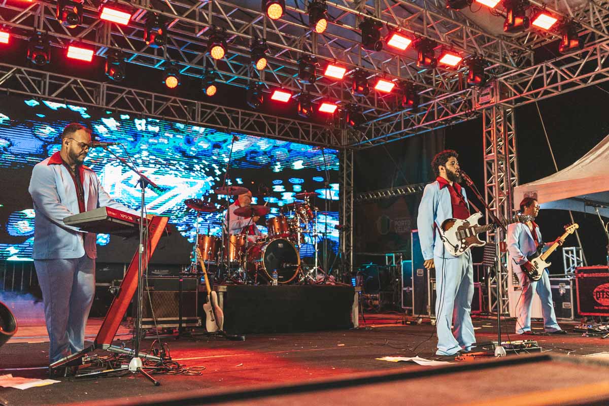 Banda K7 encerra programação dos 112 anos de Porto Velho com repertório de sucessos